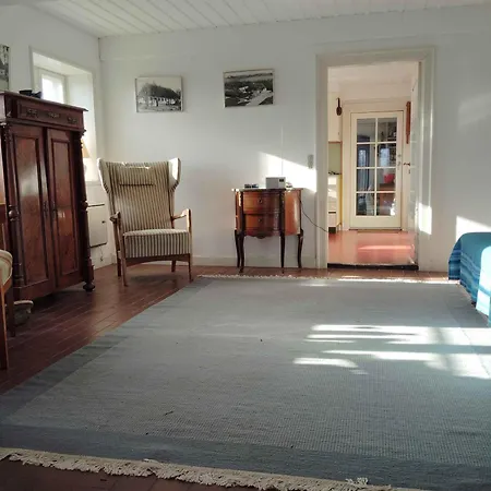 Semesterbostad With A 90-degree Sea View