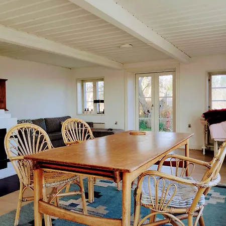 With A 90-degree Sea View Semesterbostad